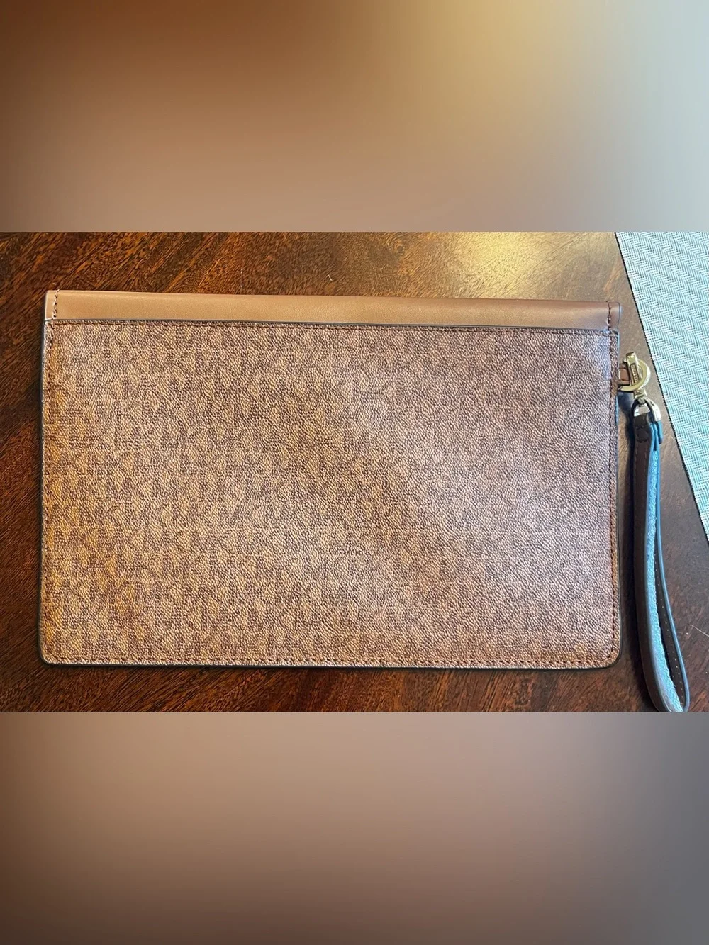 Michael Kors sleek envelope